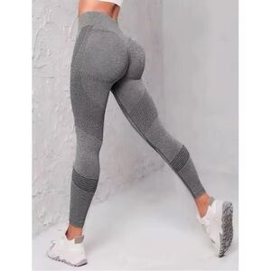 High Waisted Gray Workout Leggings - Size L